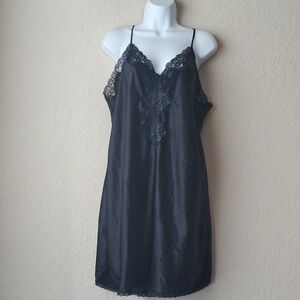 VTG Inner Most (Sears) 90’s Satin Polyester Black Nightie large 16/18